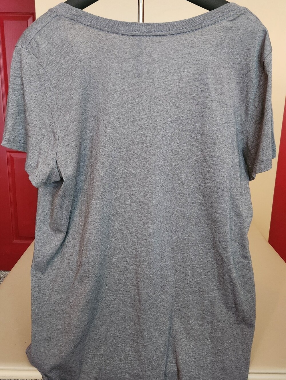 torrid Gray Skull & Rose Graphic Short Sleeve Tee - Picture 2 of 2